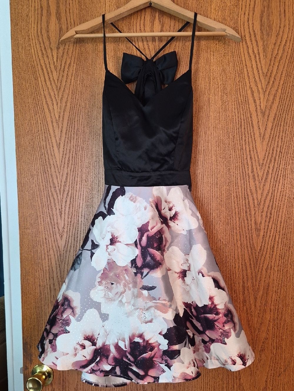 Stunning City Studio Satiny Formal Party Dress Black w/ Purple Floral Skirt Sz 1